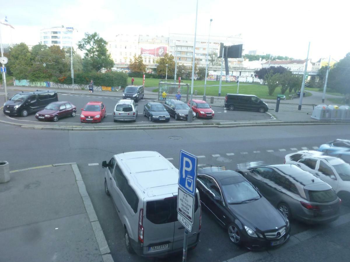 Apartman Van Ng Prag Eksteriør billede
